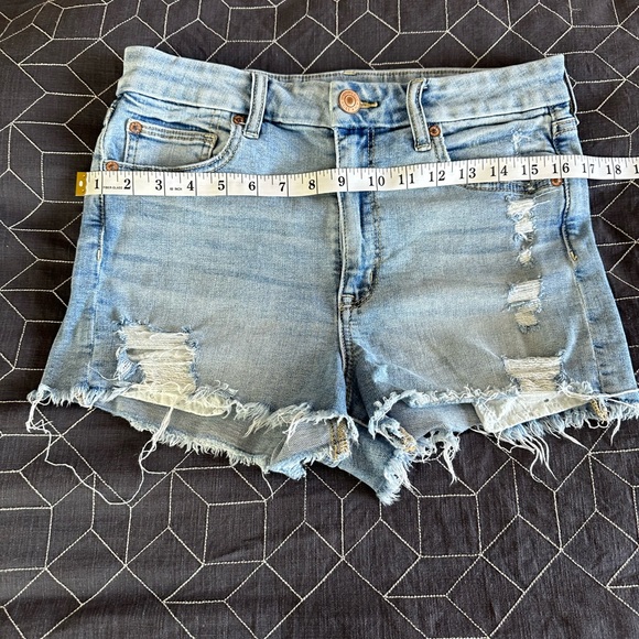 AE Denim Curvy High Waist short size 6 lace pockets - Picture 10 of 12